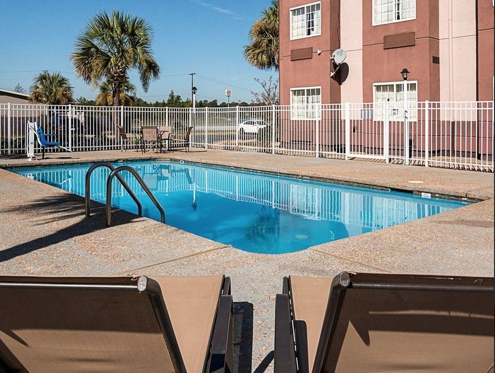 Econo Lodge Inn&Suites Natchitoches Esterno foto